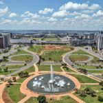 Vista aérea do Planalto Central e da Esplanada dos Ministérios em Brasília